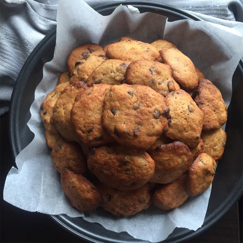 Banana Chocolate Chip Cookies Recipe by Bakeomaniac