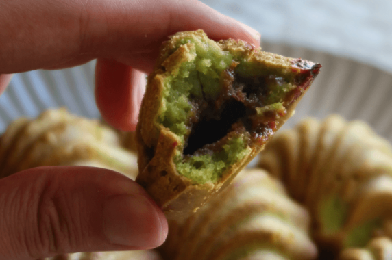 Pandan Gula Melaka Butter Tteok Recipe