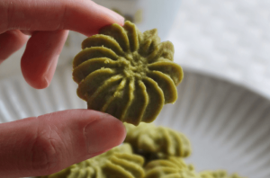 Crisp Matcha Butter Cookies Recipe