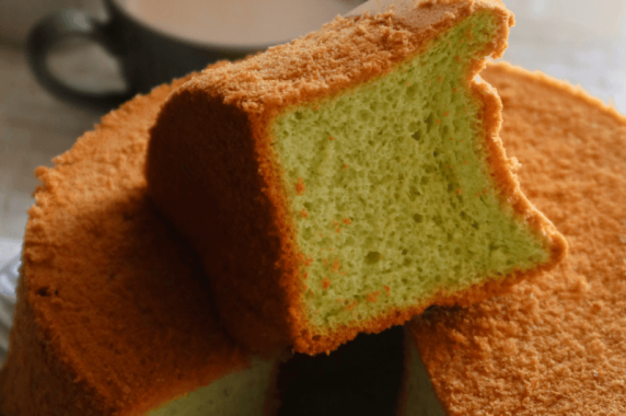 Low Sugar Pandan Chiffon Cake Recipe