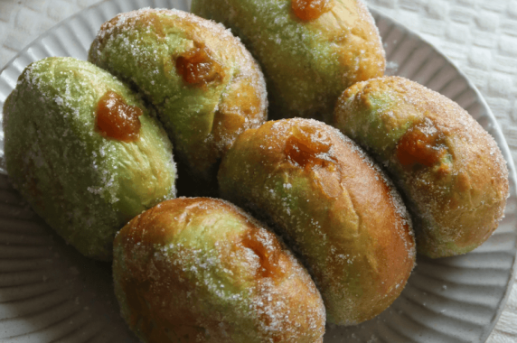 Air Fryer Pandan Kaya Doughnuts Recipe