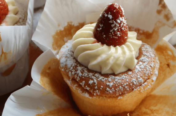 Vanilla Chiffon Cupcakes Recipe